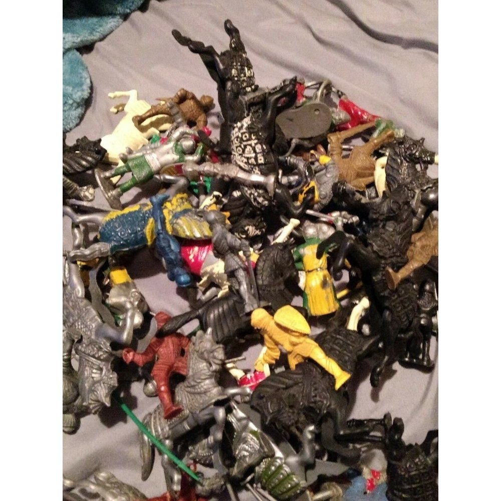 50 PCS Medieval Knight figures and horses, mixed sets